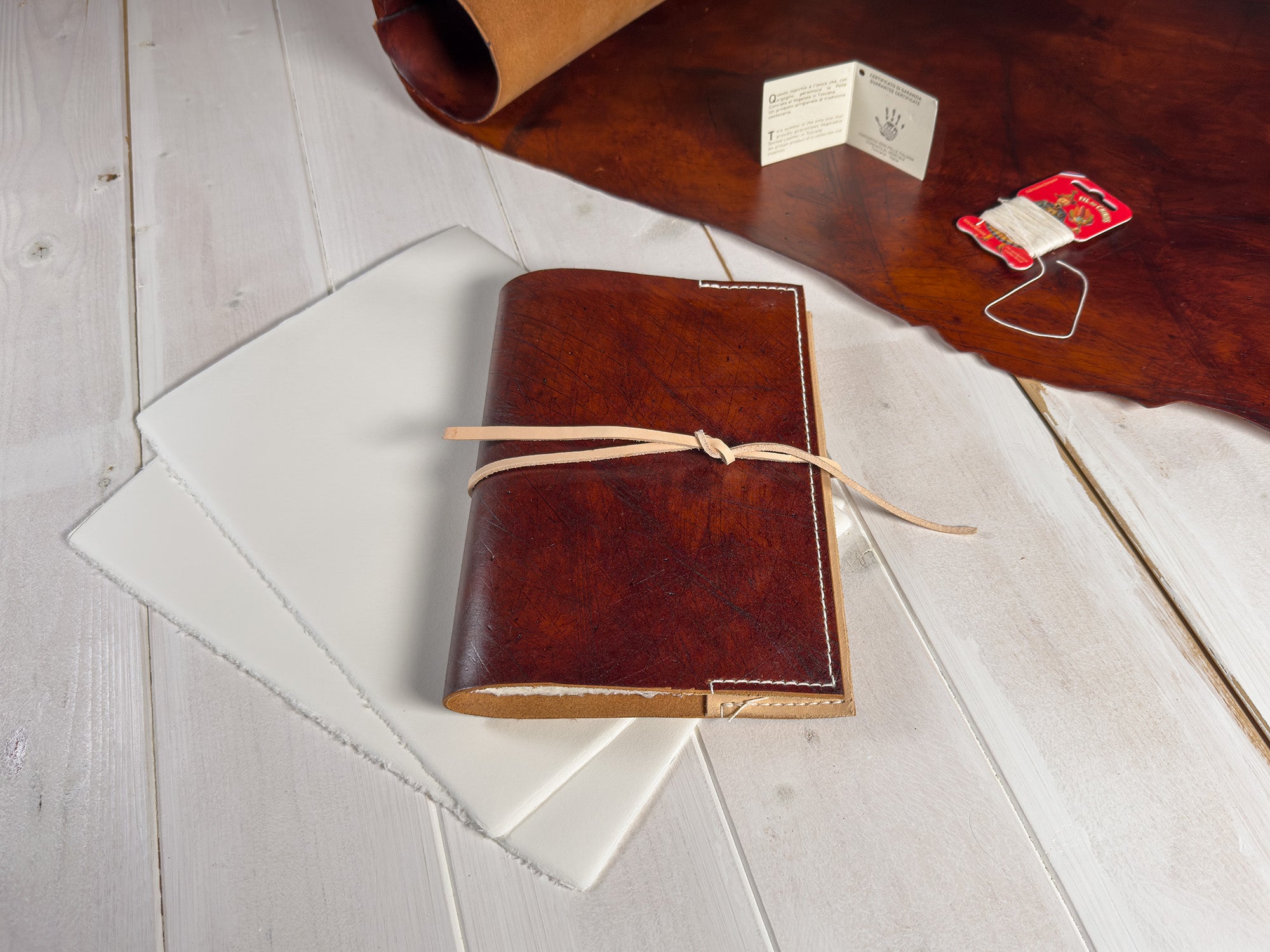 Il Gesto Inciso | Taccuino Ricaricabile A5 in Cuoio Badalassi Certificato | Soffio Artigiano