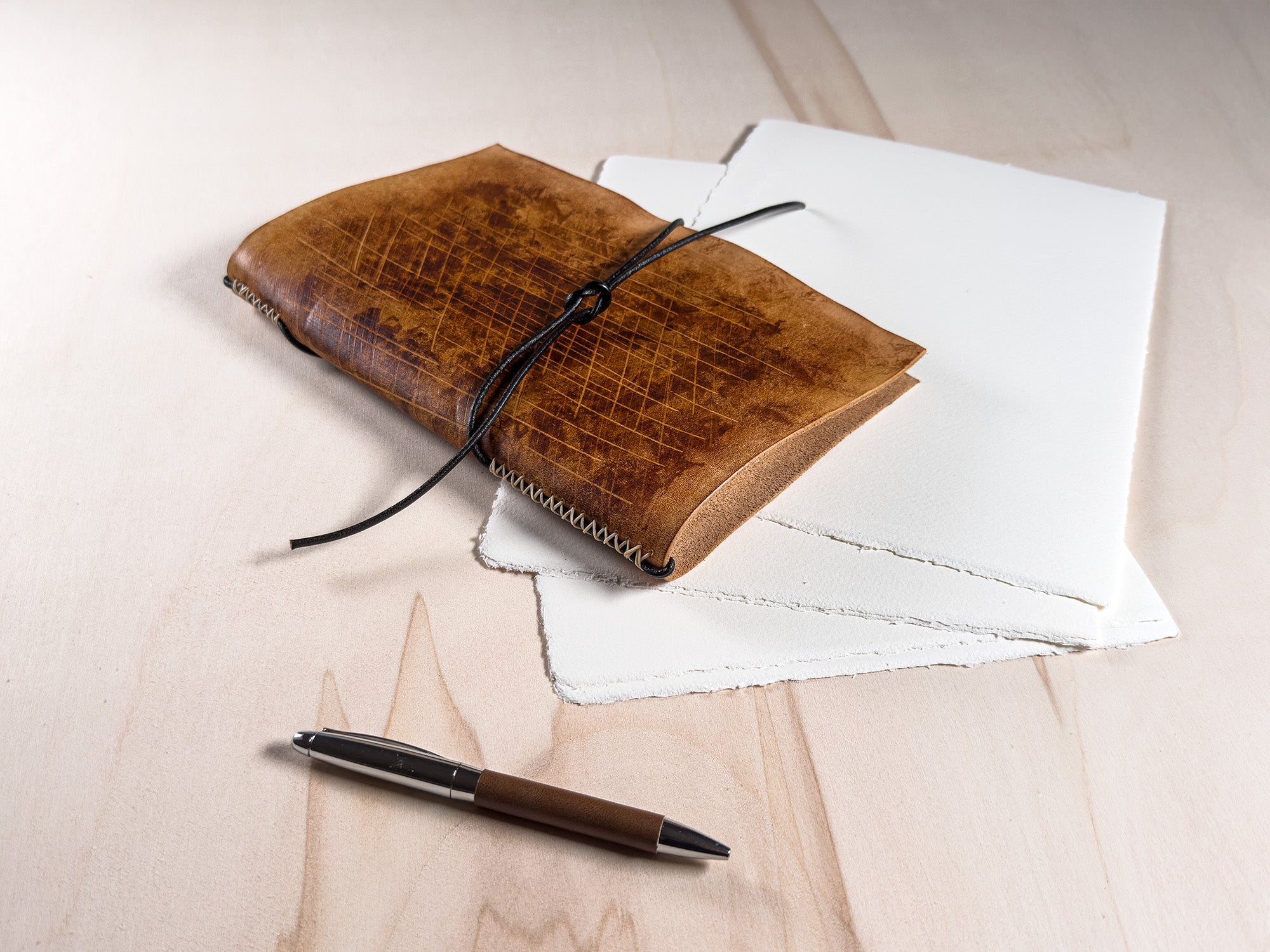 Il Solco dell'Anima | Sketchbook Ricaricabile A5 in Cuoio Inciso a Mano | Soffio Artigiano