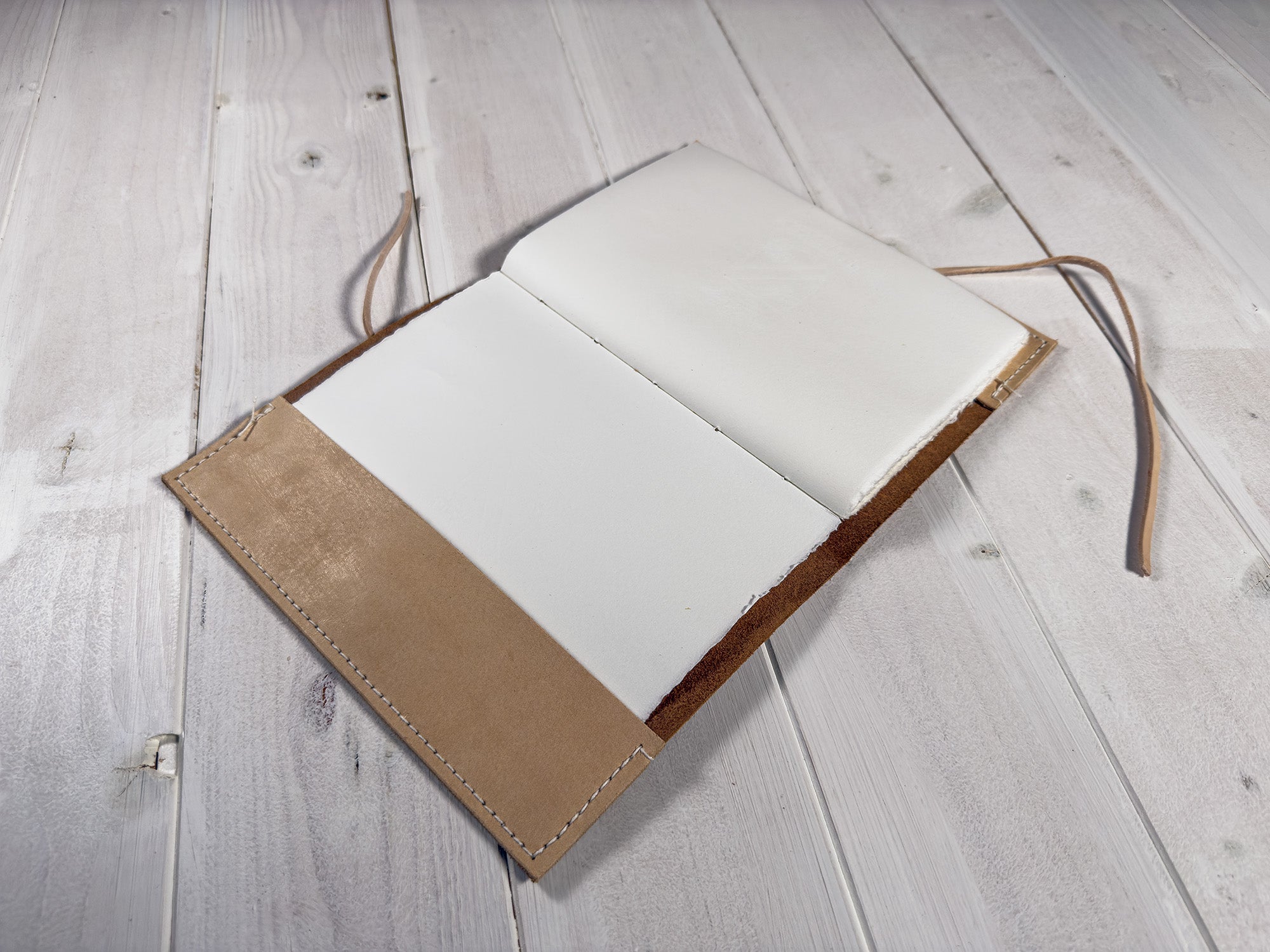 Il Gesto Inciso | Taccuino Ricaricabile A5 in Cuoio Badalassi Certificato | Soffio Artigiano