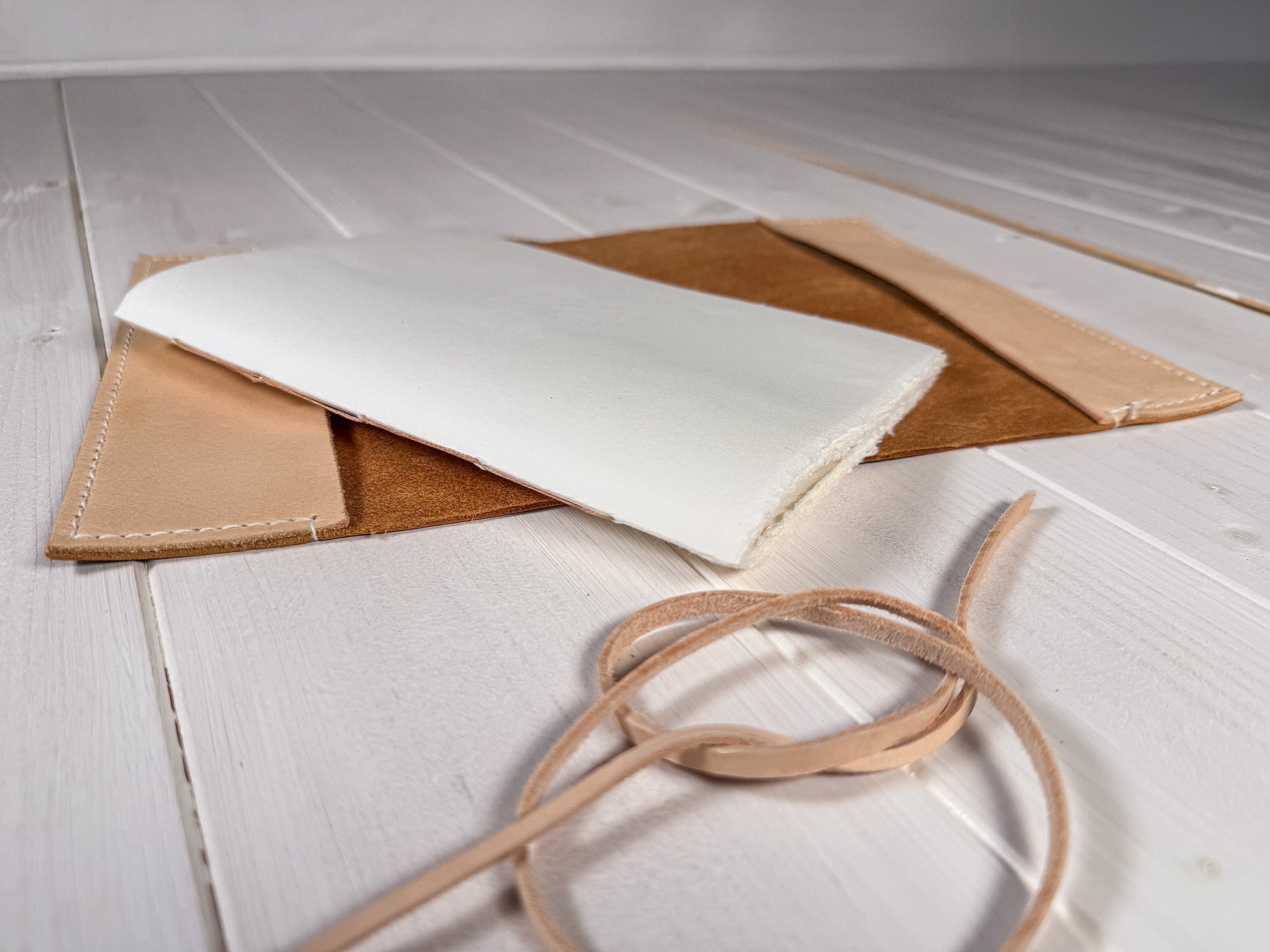 Il Gesto Inciso | Taccuino Ricaricabile A5 in Cuoio Badalassi Certificato | Soffio Artigiano